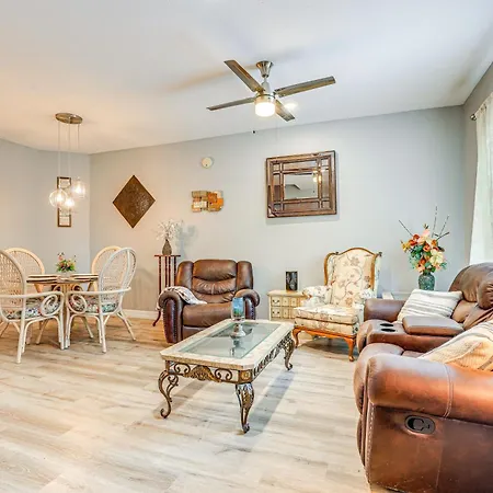 Wfh Friendly, Pool Access Houston Townhome!
